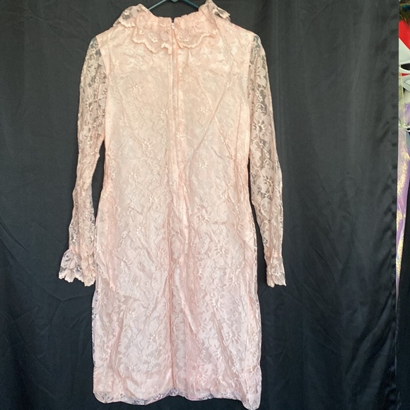Vintage 60s baby pink lace/ bow dress - Picture 5 of 9